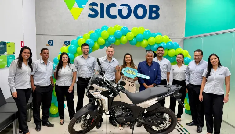 Cooperada do Sicoob Carlos Chagas é contemplada no primeiro sorteio da campanha Cartão Premiado 