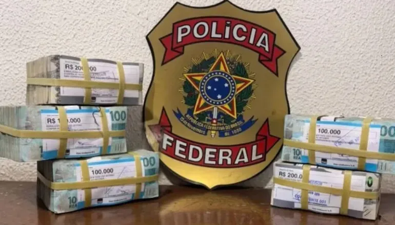 Suspeito de lavagem de dinheiro é preso com R$ 700 mil em espécie